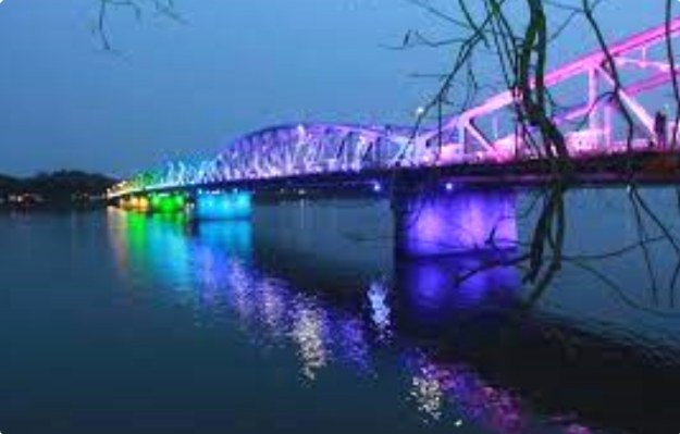 Chiếu sáng mỹ thuật cầu Trường Tiền